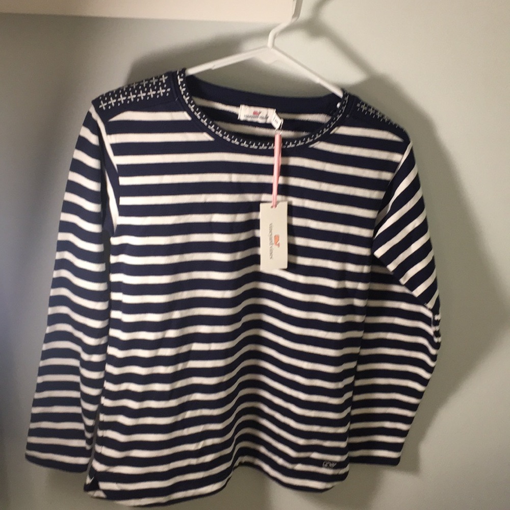 Vineyard vines striped sweater